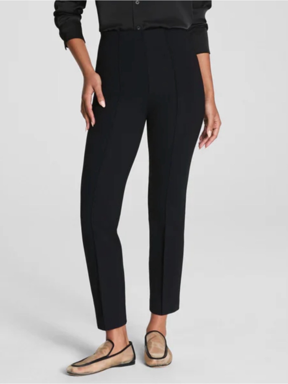 NWT Spanx SuperSmooth Perfect Fit Ponte Slim Ankle High Waist Pant 
Spanx 21691R
